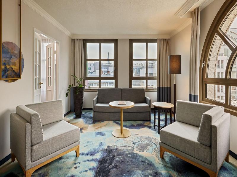 Hamburg Marriott Hotel image