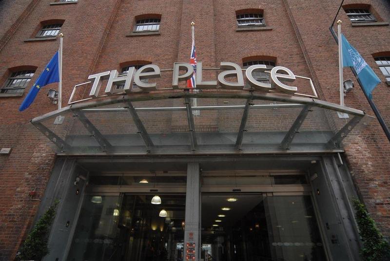 THE PLACE APARTHOTEL