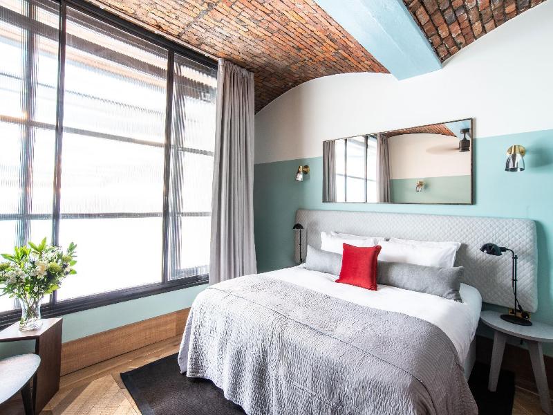 The Place Aparthotel image