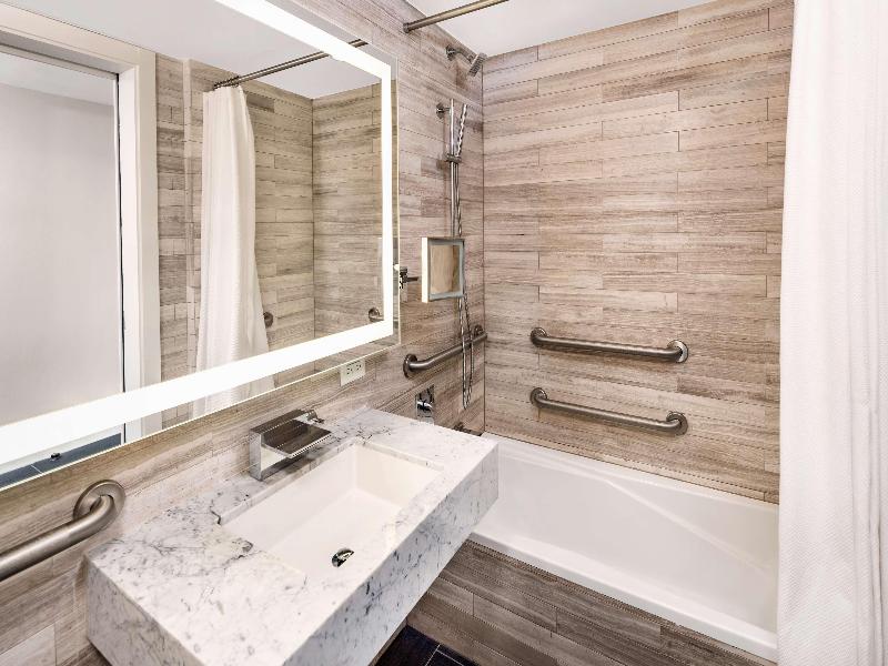 Hilton Club The Quin New York image