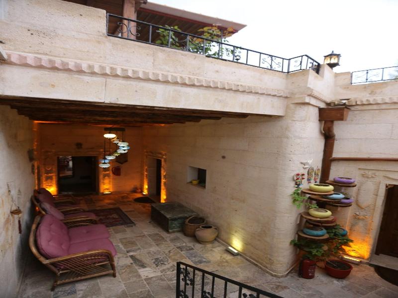 Avanos Suites