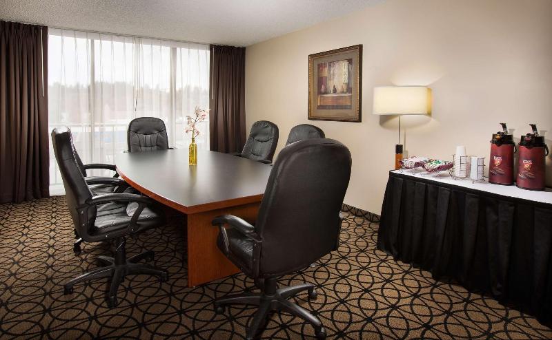 Red Lion Inn & Suites Olympia, Governor Hotel image
