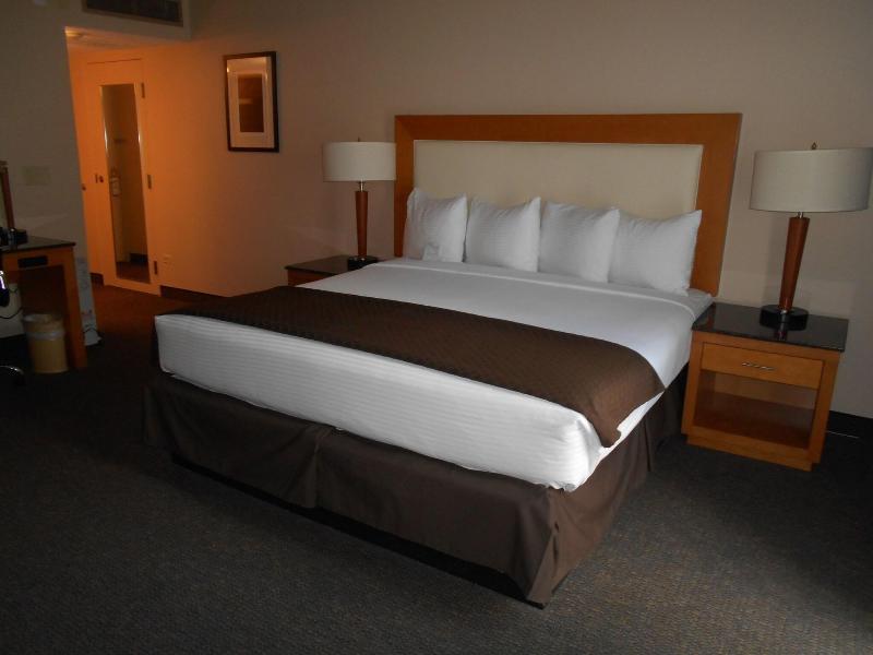 Red Lion Inn & Suites Olympia, Governor Hotel image