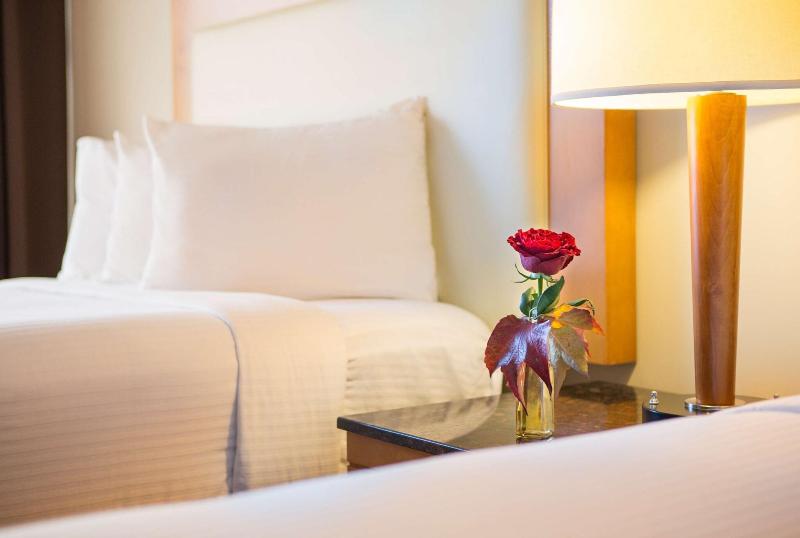 Red Lion Inn & Suites Olympia, Governor Hotel image
