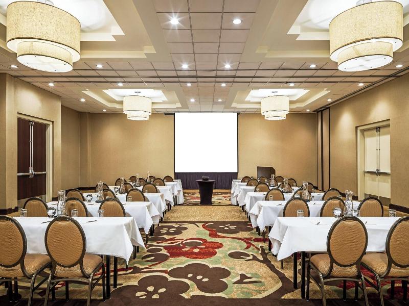 Sheraton Edison Hotel image