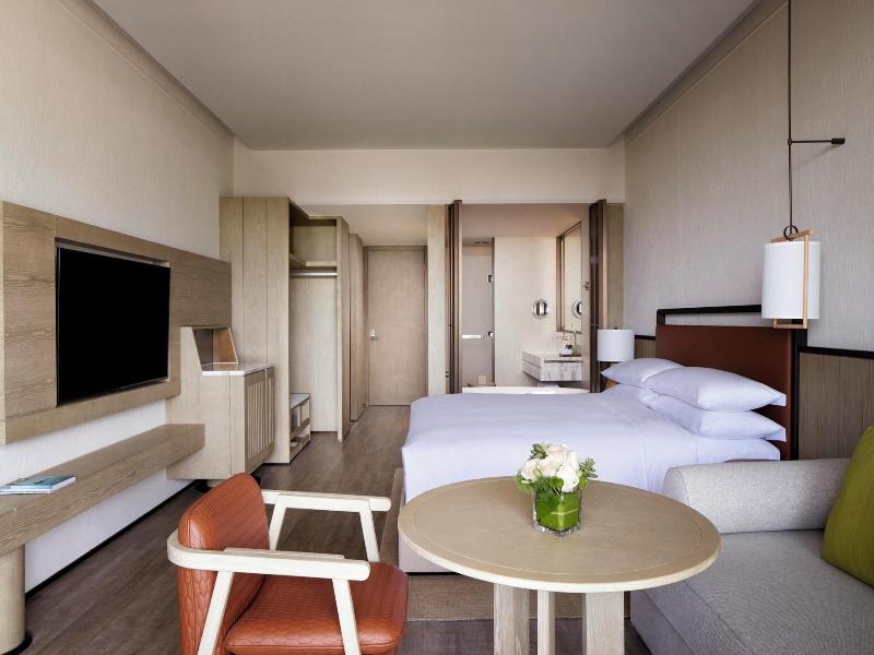 Sanya Marriott Yalong Bay Resort & Spa image