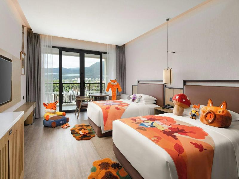 Sanya Marriott Yalong Bay Resort & Spa image