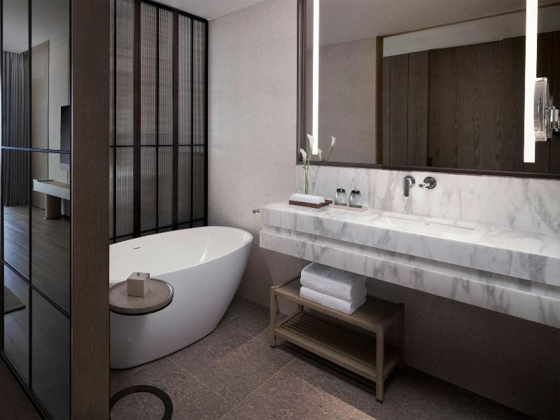 Sanya Marriott Yalong Bay Resort & Spa image