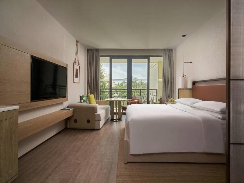 Sanya Marriott Yalong Bay Resort & Spa image