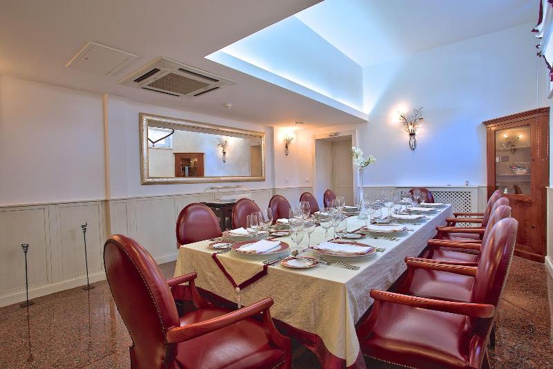 Luxury boutique hotel Villa Vulin image