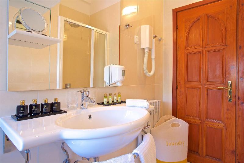 Luxury boutique hotel Villa Vulin image