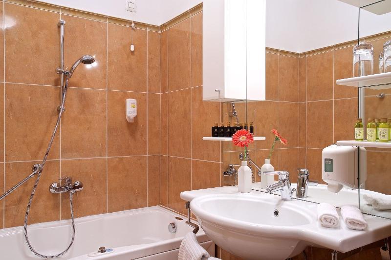 Luxury boutique hotel Villa Vulin image