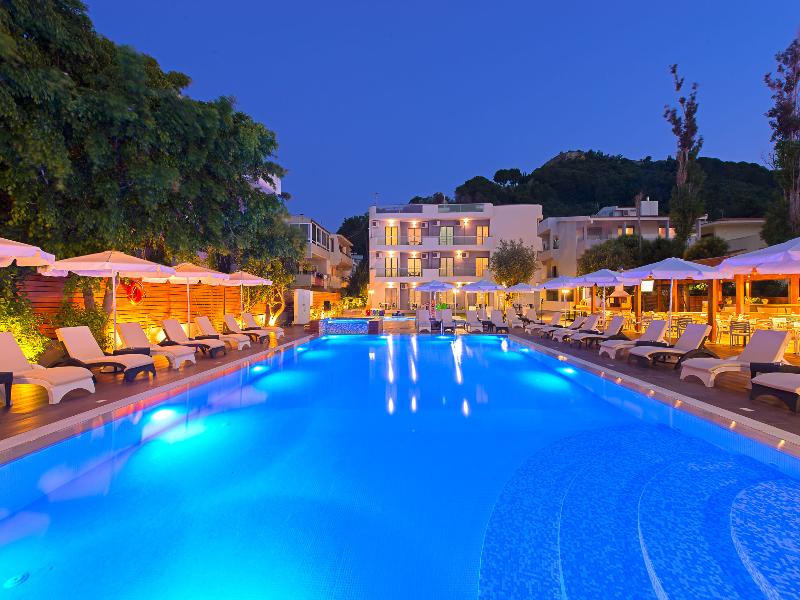 Sunny Days Hotel image