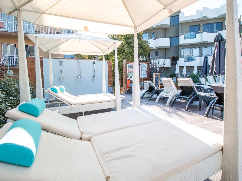 Sunny Days Hotel image