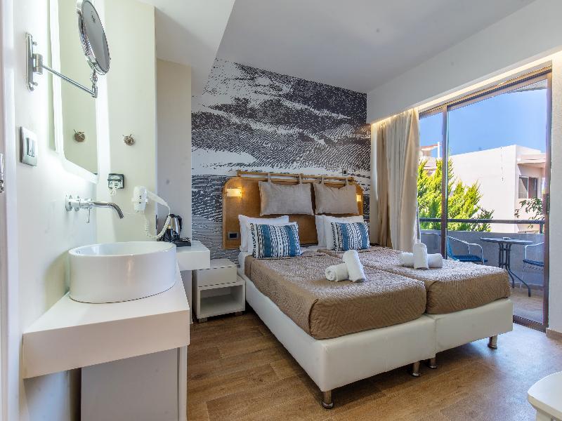 Sunny Days Hotel image