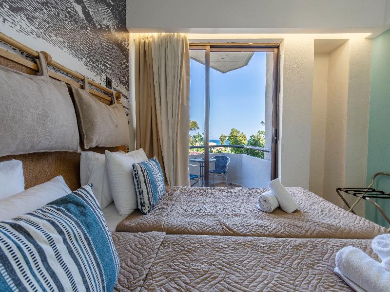 Sunny Days Hotel image