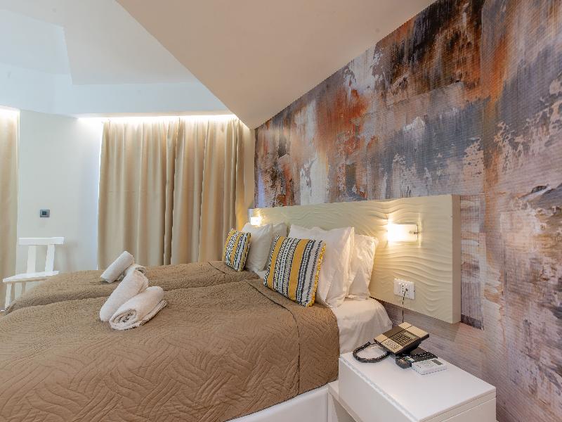 Sunny Days Hotel image