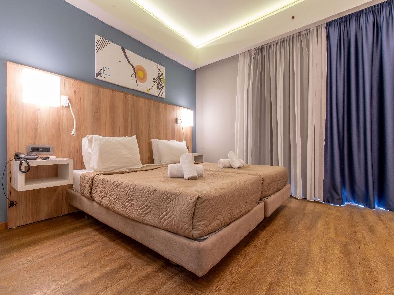 Sunny Days Hotel image