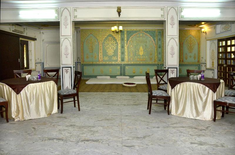 Mahal Rajwada Resort image