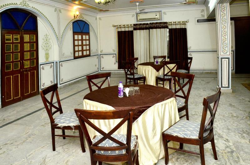 Mahal Rajwada Resort image