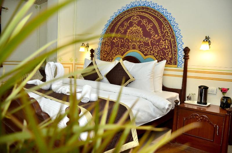 Mahal Rajwada Resort image