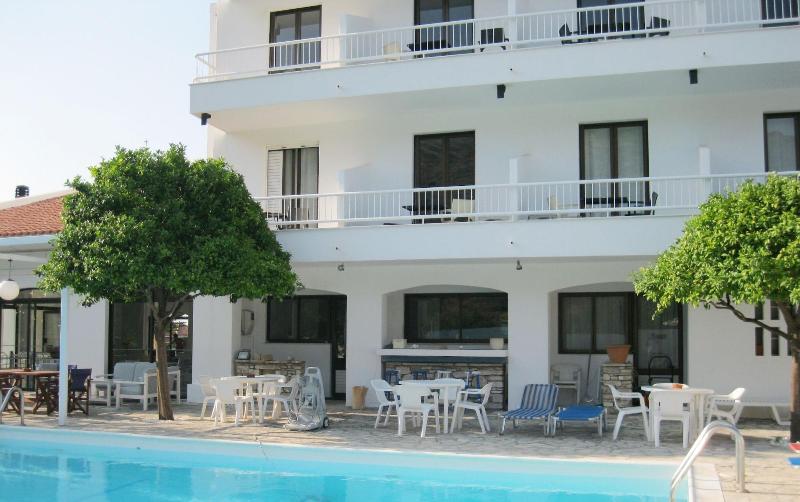Apollon Hotel image
