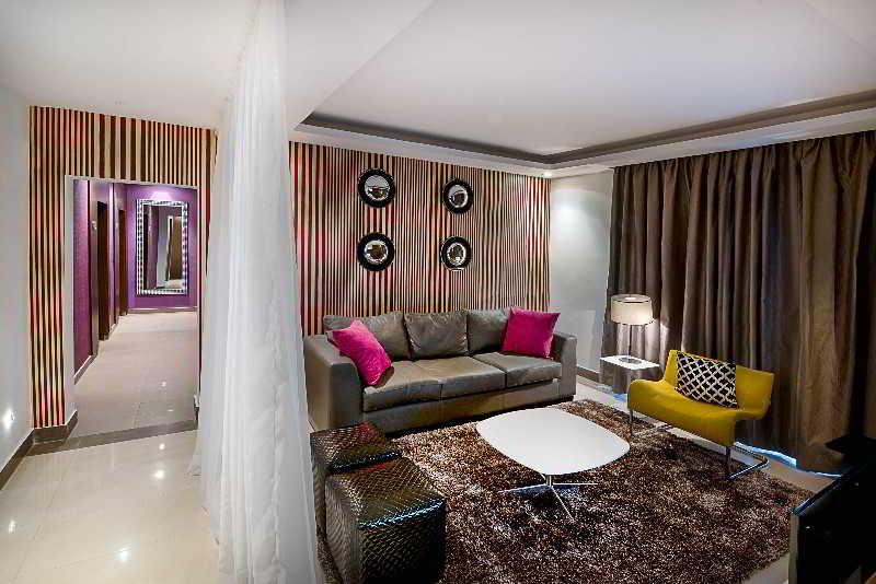 Maison Fahrenheit Hotel image