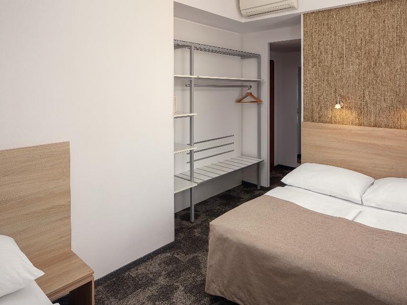 Hotel Ambiance image