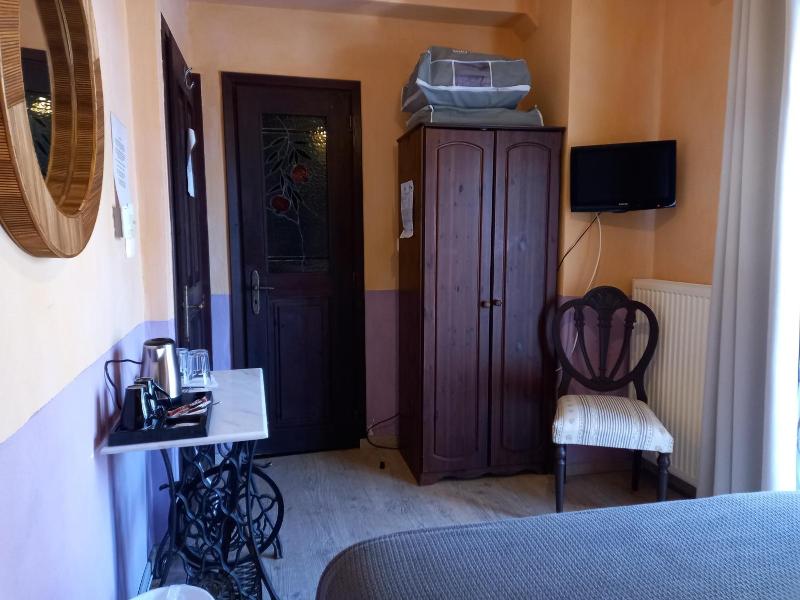 Mythos Guesthouse image