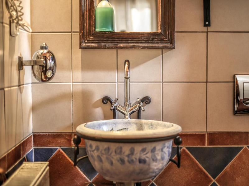 Mythos Guesthouse image