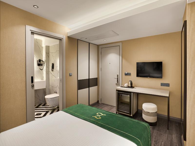 The New Zeybek Hotel image