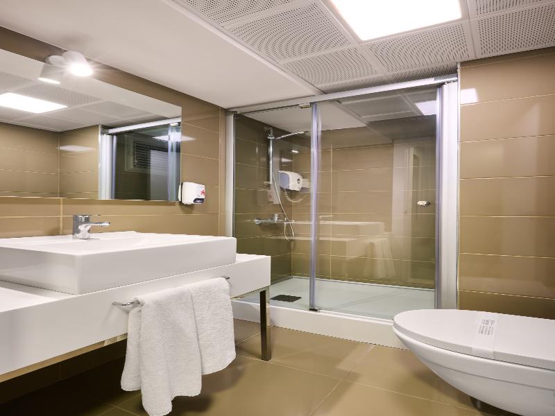 The New Zeybek Hotel image