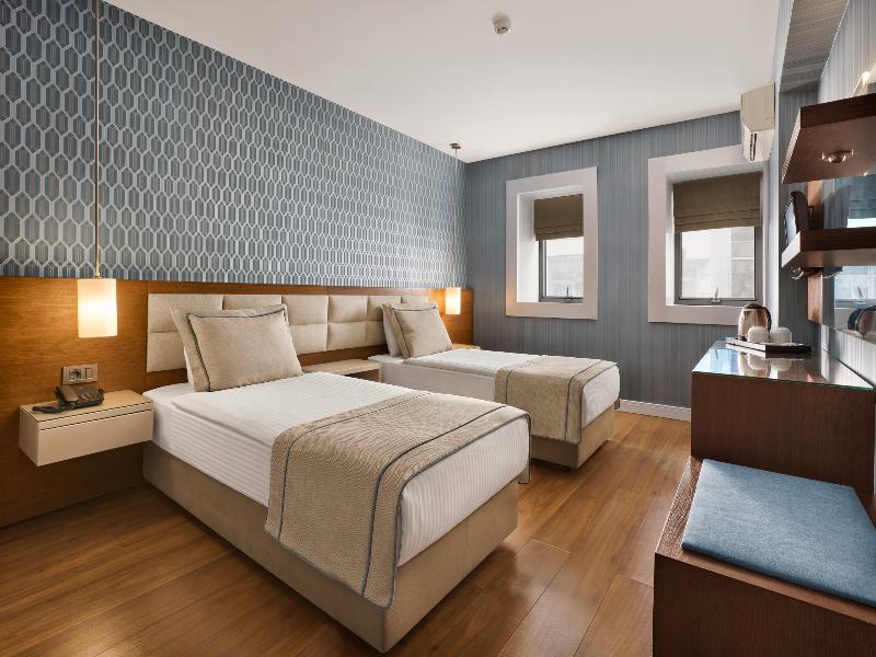 The New Zeybek Hotel image