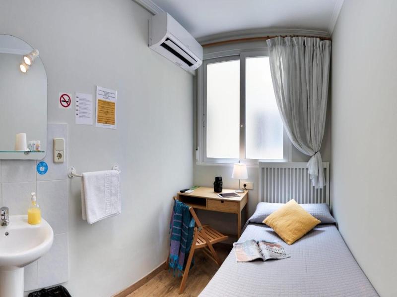 Hostal Patria image
