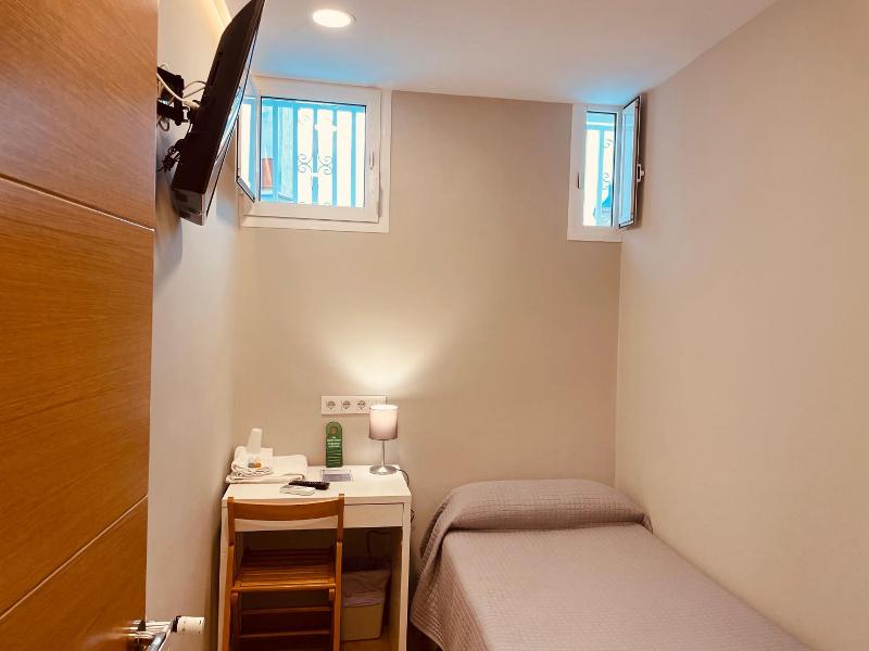 Hostal Patria image