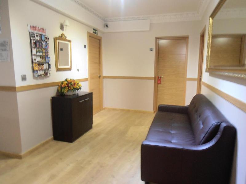 Hostal Patria image