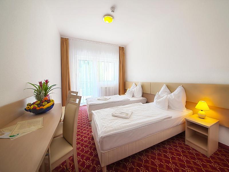 Két Korona Conference and Wellness Hotel image