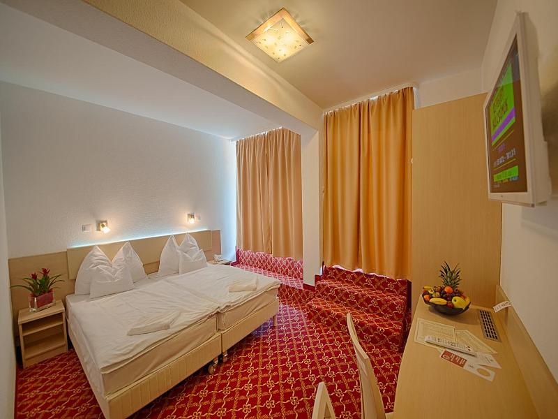 Két Korona Conference and Wellness Hotel image