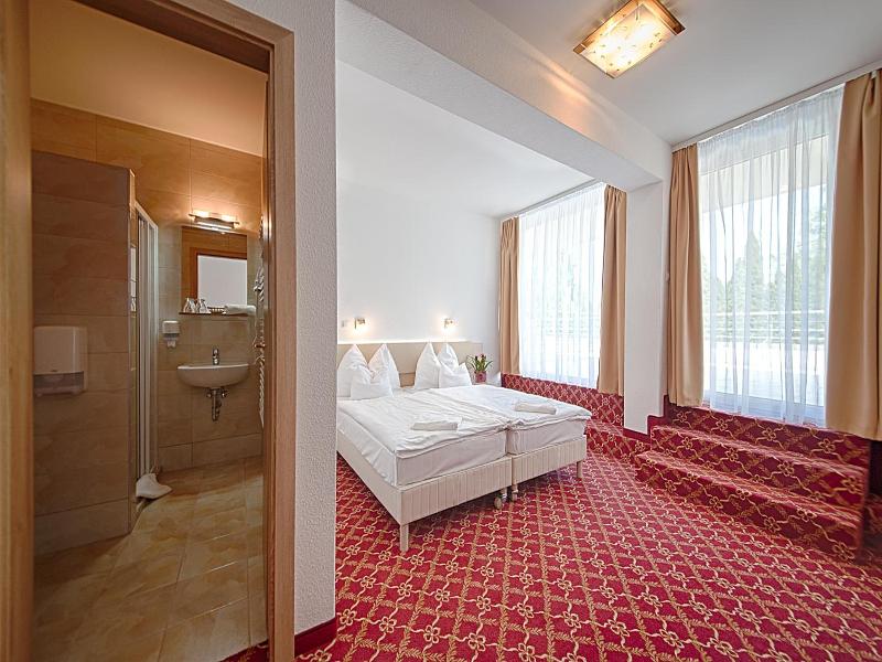 Két Korona Conference and Wellness Hotel image