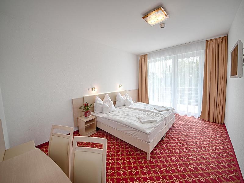 Két Korona Conference and Wellness Hotel image