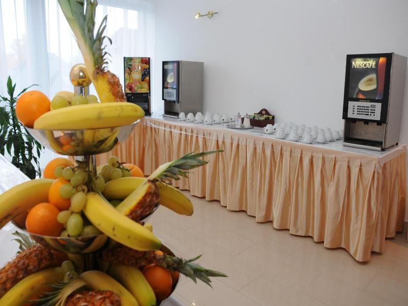Két Korona Conference and Wellness Hotel image