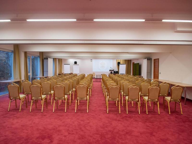 Két Korona Conference and Wellness Hotel image