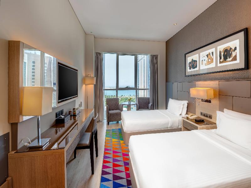 Tryp By Wyndham Abu Dhabi City Centre image
