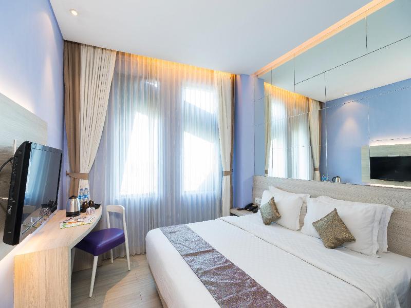 Royal City Hotel Tomang Jakarta image