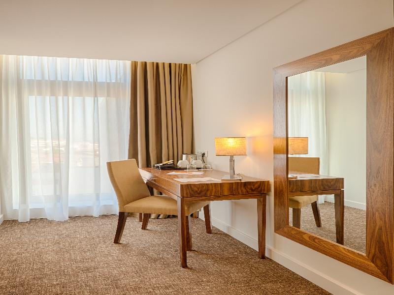 Premium Porto Downtown image