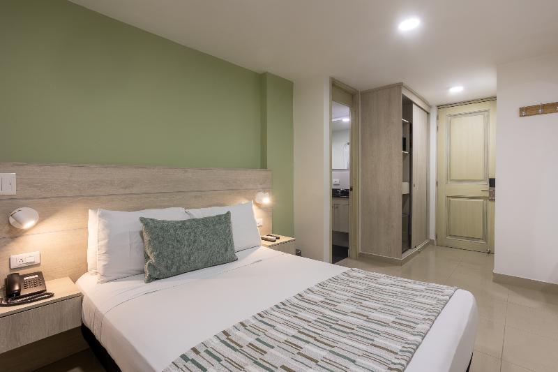 Hotel Suite Comfort image