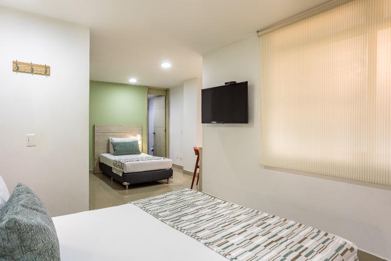Hotel Suite Comfort image