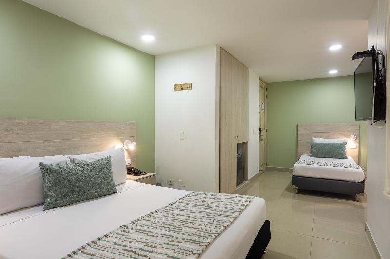Hotel Suite Comfort image