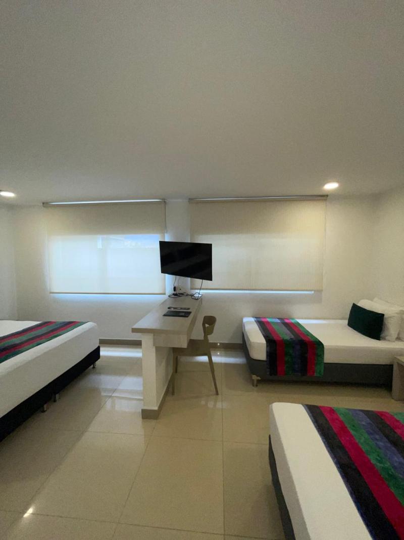 Hotel Suite Comfort image