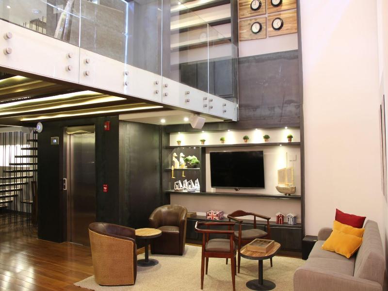 Hotel CityFlats Bogotá image